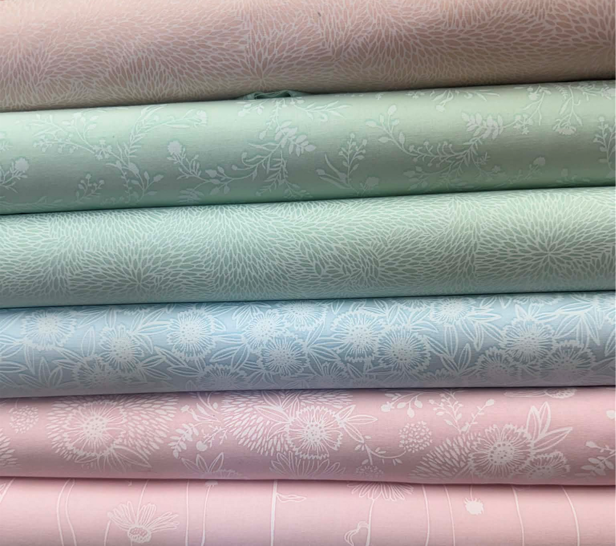 Alabaster Hues 6 Piece Fat Quarter Bundle
