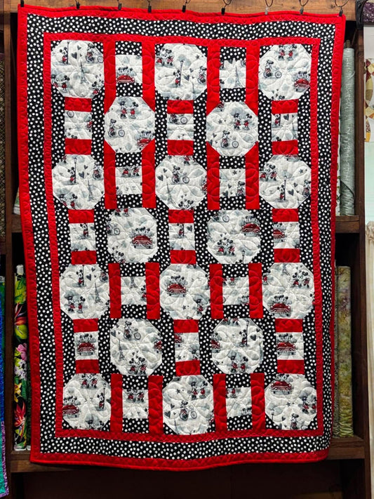 Vintage Mickey PreCut Quilt Kit